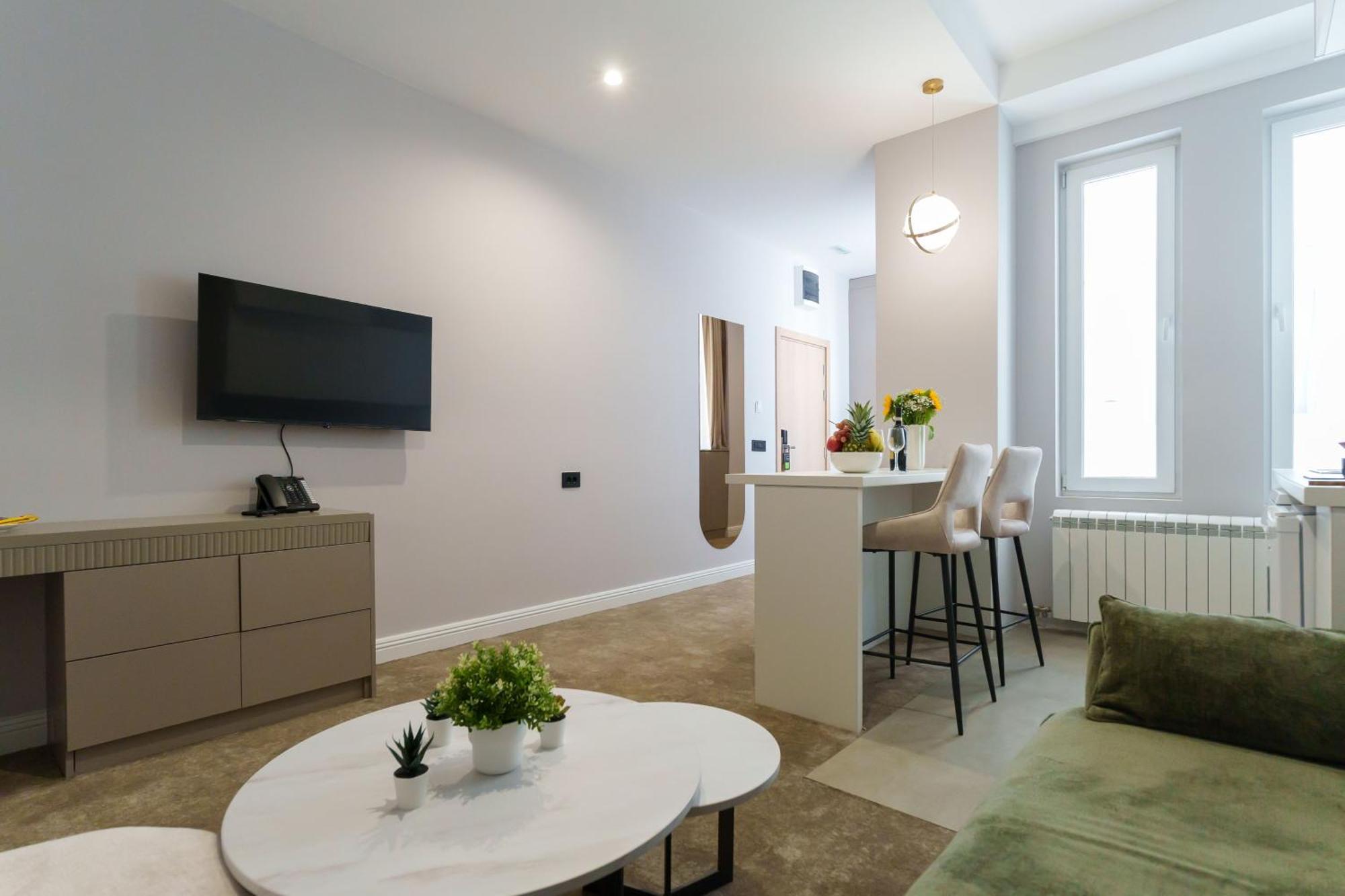 Move In Apartments Belgrade Exterior photo